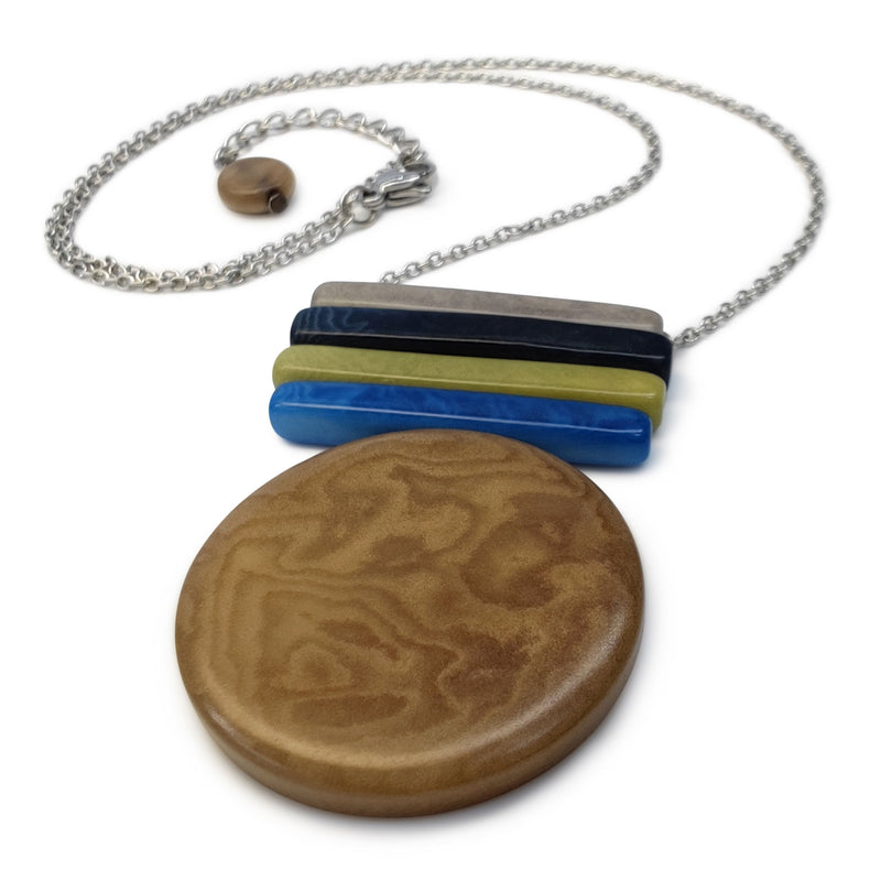 COLLAR SOLIÄ - Hecho a mano - Acero inoxidable - Tagua (marfil vegetal)