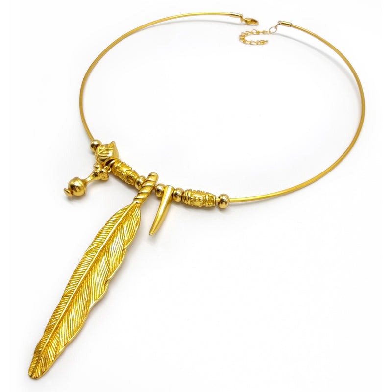 COLLAR PLUMA - Hecho a mano - Bañado en oro de 24 quilates