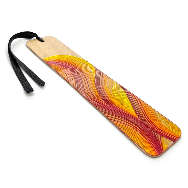 MARCAPÁGINAS FUEGO - COLECCIÓN LOS CUATRO ELEMENTOS - El arte del tamo - Madera clara decorada con paja de trigo y cebada (enchapado en tamo)