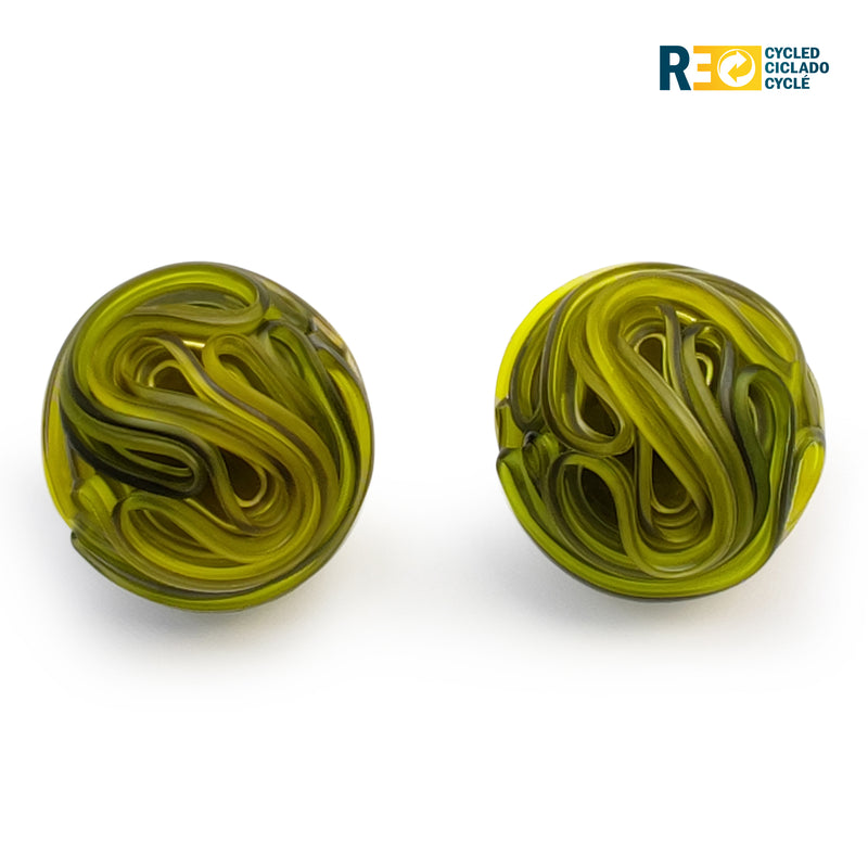PENDIENTES ECOTOPIA - Hechos a mano - Plata de ley 925 - Plástico reciclado de los revestimientos de las tapas de botellas