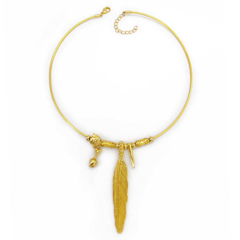 COLLAR PLUMA - Hecho a mano - Bañado en oro de 24 quilates