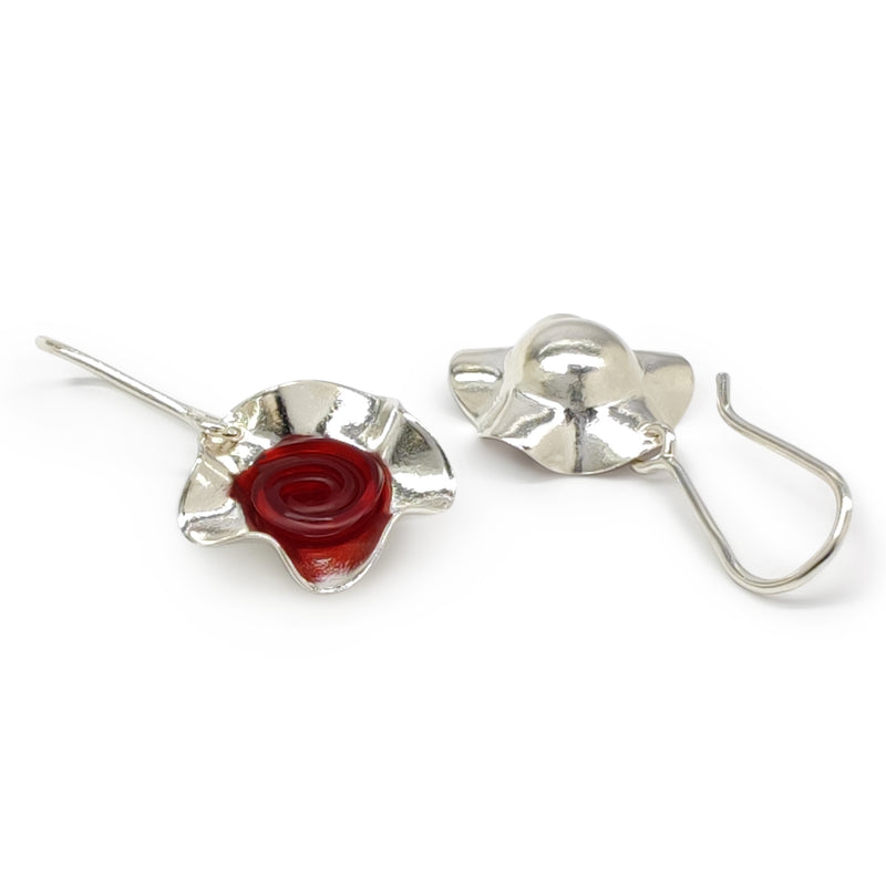 PENDIENTES ECOFLOR - Hechos a mano - Plata de ley 925 - Plástico reciclado de los revestimientos de las tapas de botellas