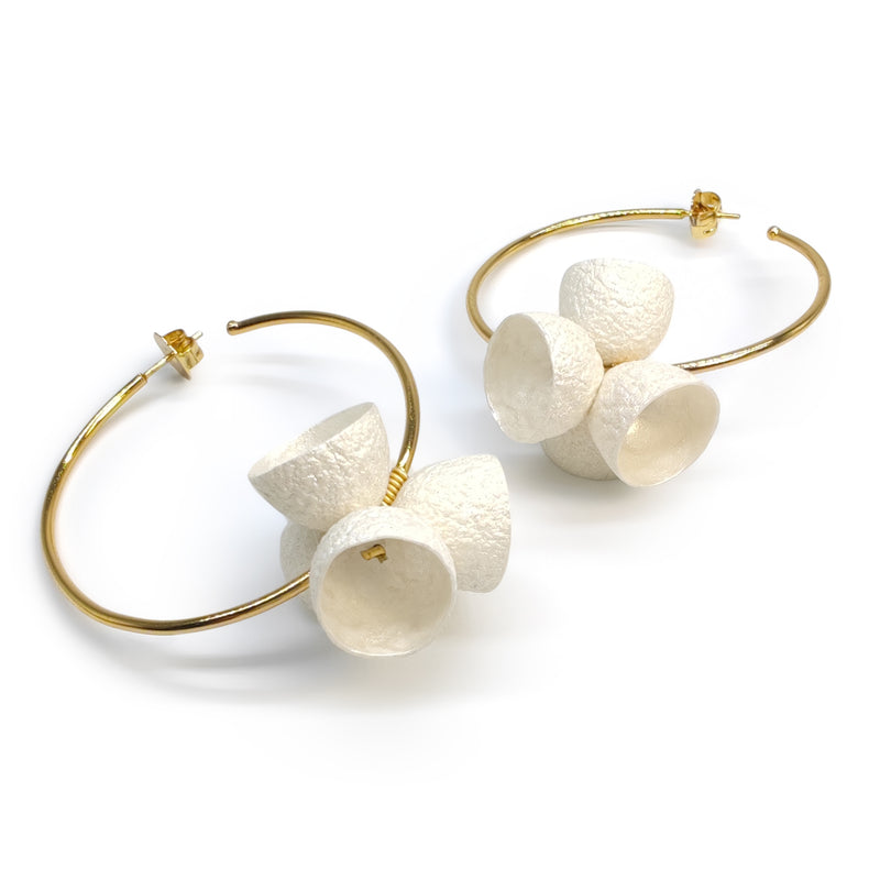 PENDIENTES COCOON BLOOM - Hechos a mano - Bañados en oro de 24 quilates - Capullos de seda