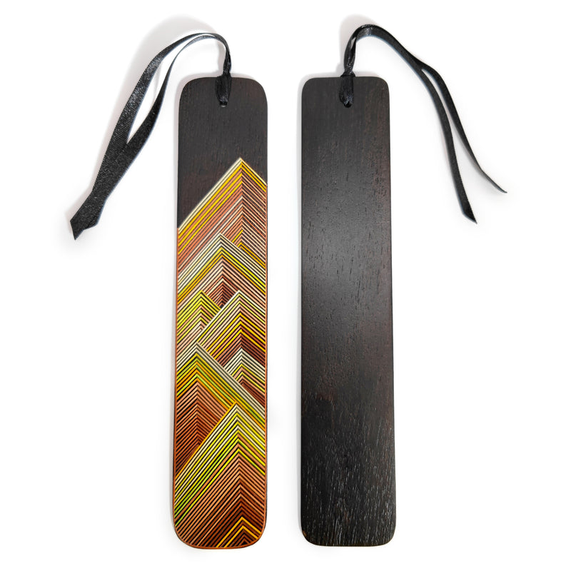 MARCAPÁGINAS TIERRA - COLECCIÓN LOS CUATRO ELEMENTOS - El arte del tamo - Madera oscura decorada con paja de trigo y cebada (enchapado en tamo)