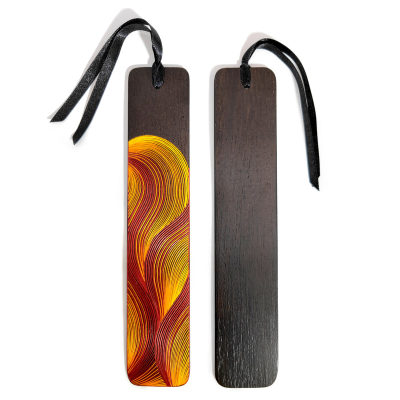 MARCAPÁGINAS FUEGO - COLECCIÓN LOS CUATRO ELEMENTOS - El arte del tamo - Madera oscura decorada con paja de trigo y cebada (enchapado en tamo)