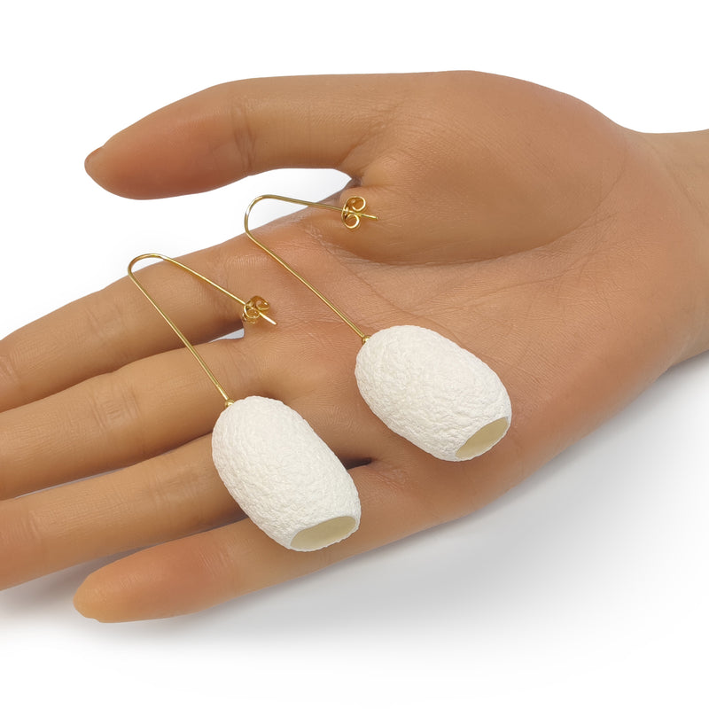 PENDIENTES COCOON CLASSIC - Hechos a mano - Bañados en oro de 24 quilates - Capullos de seda