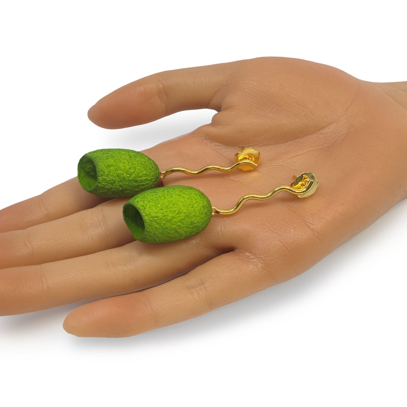 PENDIENTES COCOON ECHO - Hechos a mano - Bañados en oro de 24 quilates - Capullos de seda