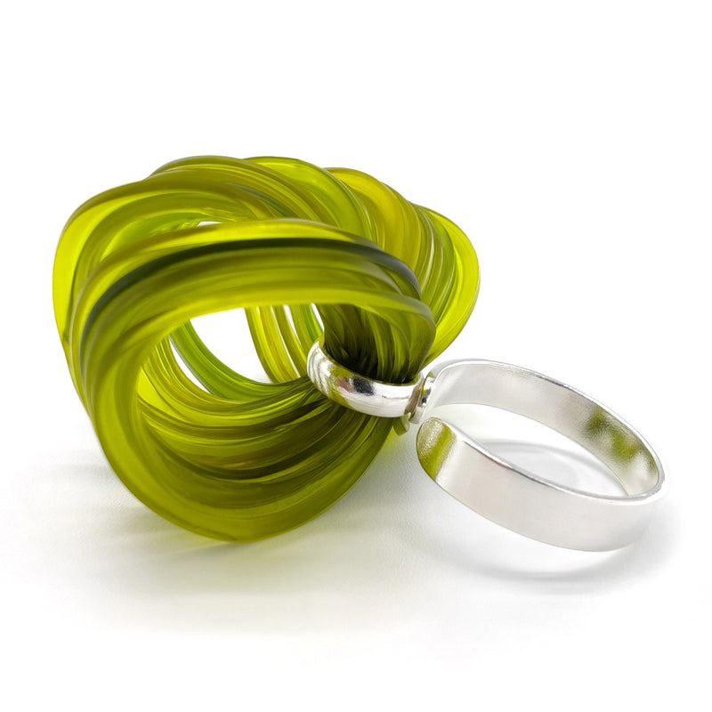ANILLO ECOBLOOM - Hecho a mano - Ajustable - Plata de ley 925 - Plástico reciclado de los revestimientos de las tapas de botellas