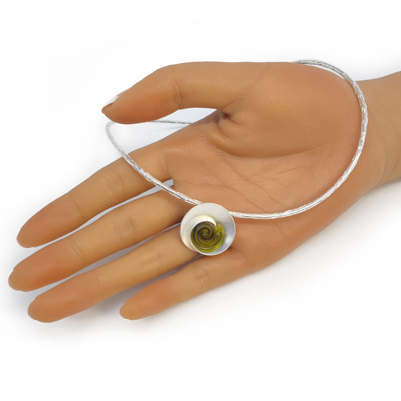 COLLAR ECOSENS - Hecho a mano - Plata fina 999 & plata de ley 925 - Plástico reciclado de los revestimientos de las tapas de botellas