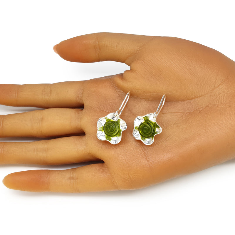 PENDIENTES ECOFLOR - Hechos a mano - Plata de ley 925 - Plástico reciclado de los revestimientos de las tapas de botellas