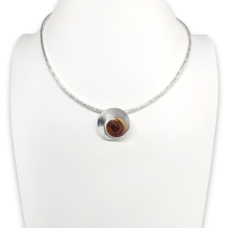 COLLAR ECOSENS - Hecho a mano - Plata fina 999 & plata de ley 925 - Plástico reciclado de los revestimientos de las tapas de botellas