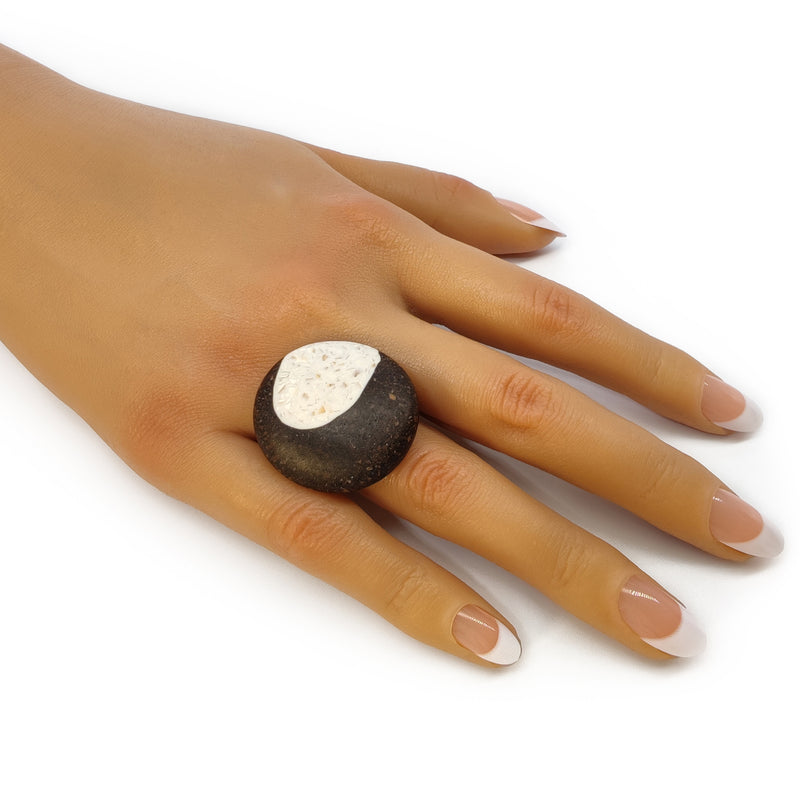 ANILLO CAFECITA - Hecho a mano - Ajustable - Posos de café, cáscaras de huevo trituradas