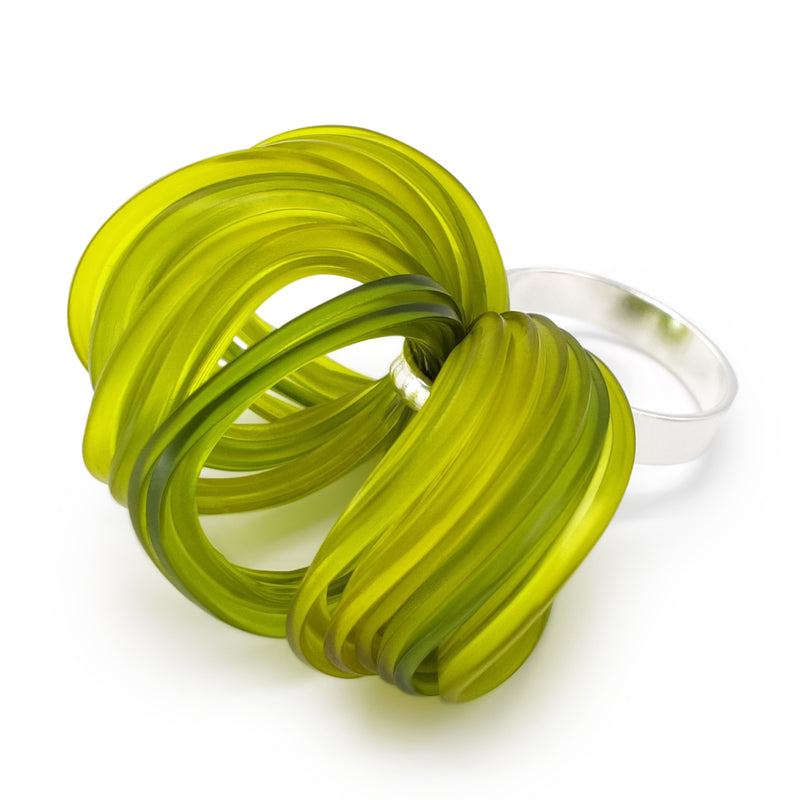 ANILLO ECOBLOOM - Hecho a mano - Ajustable - Plata de ley 925 - Plástico reciclado de los revestimientos de las tapas de botellas