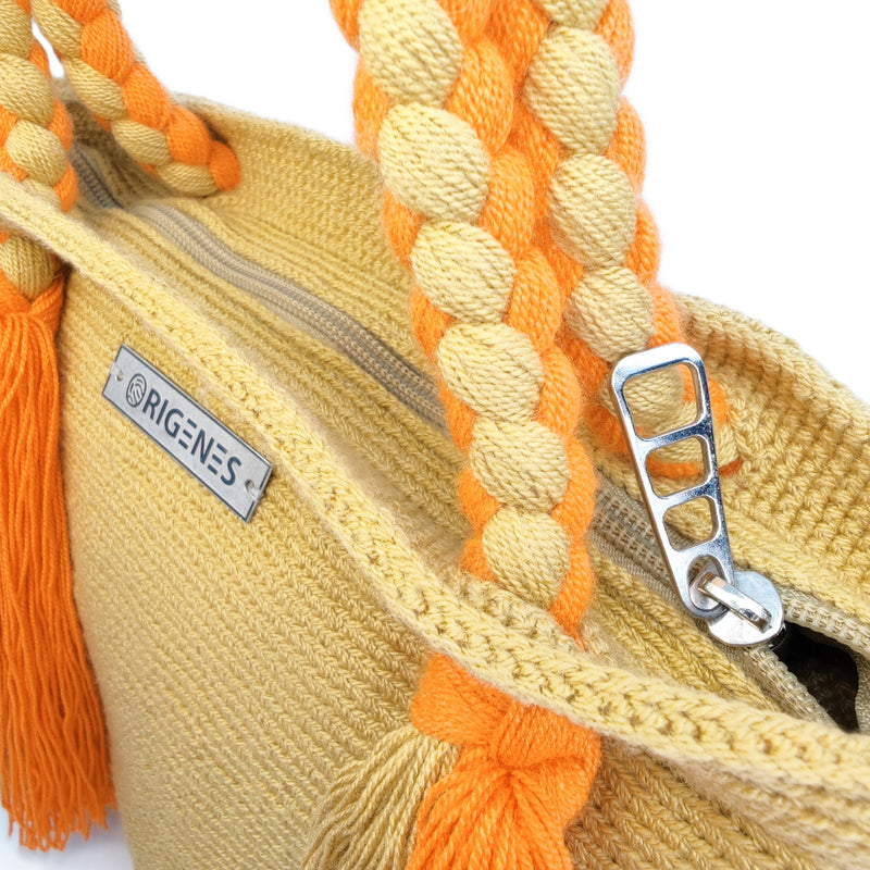 BOLSO WAYUU UMAKI - Tamaño MINI - Tejido manualmente a ganchillo por mujeres de la comunidad indígena Wayuu en La Guajira (Colombia)