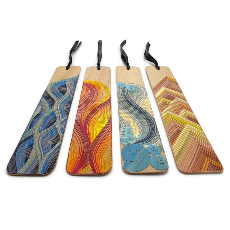MARCAPÁGINAS AIRE - COLECCIÓN LOS CUATRO ELEMENTOS - El arte del tamo - Madera clara decorada con paja de trigo y cebada (enchapado en tamo)