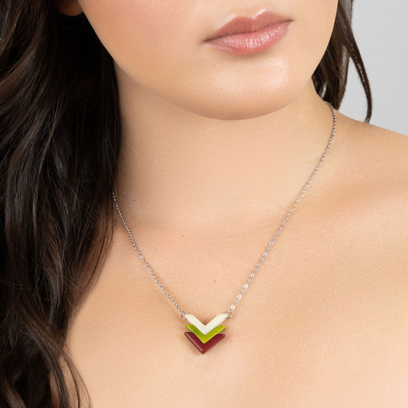 COLLAR FLECHA - Hecho a mano - Acero inoxidable - Tagua (marfil vegetal)