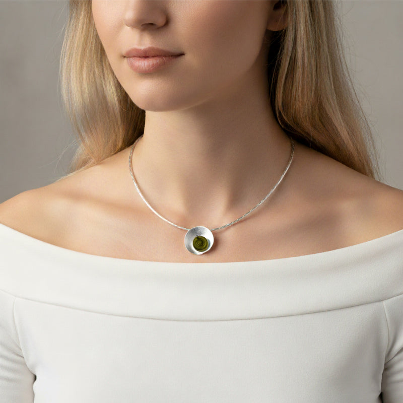 COLLAR ECOSENS - Hecho a mano - Plata fina 999 & plata de ley 925 - Plástico reciclado de los revestimientos de las tapas de botellas