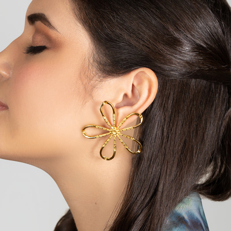 PENDIENTES FLORA - Hechos a mano - Bañados en oro de 24 quilates