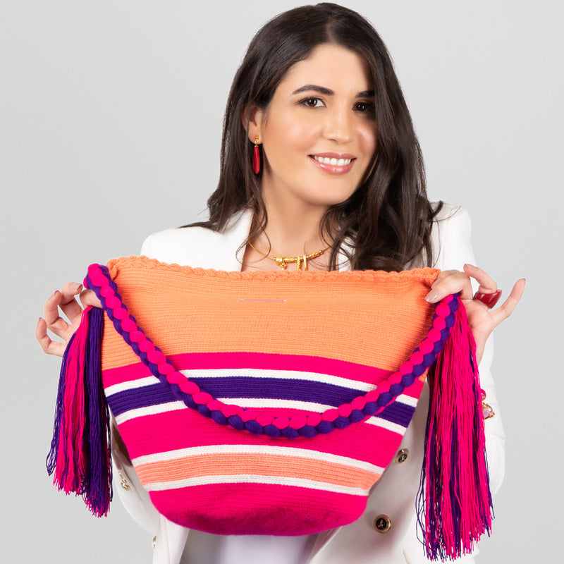 BOLSO WAYUU JOYACIA - Tamaño MEDIO - Tejido manualmente a ganchillo por mujeres de la comunidad indígena Wayuu en La Guajira (Colombia)