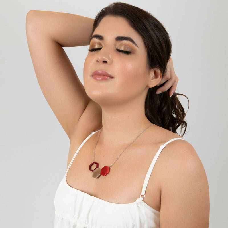 COLLAR TRIPTYCH - Hecho a mano - Acero inoxidable - Tagua (marfil vegetal)