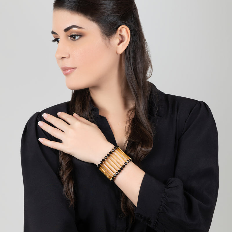 BRAZALETE ELEGANCIA - Hecho a mano - Bañado en oro de 24 quilates - Ónix