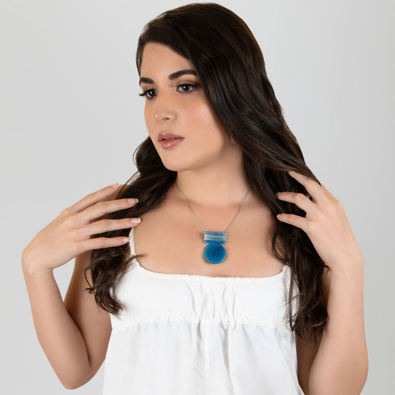 COLLAR SOLIÄ - Hecho a mano - Acero inoxidable - Tagua (marfil vegetal)