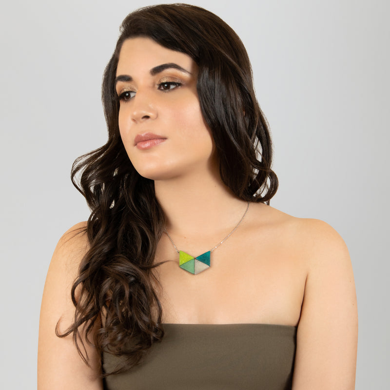 COLLAR LOZANGO - Hecho a mano - Acero inoxidable - Tagua (marfil vegetal)