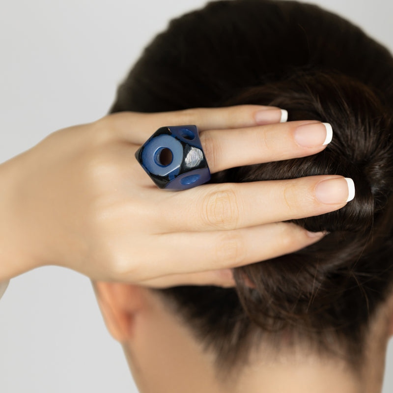 ANILLO GÉNESIS - Hecho a mano - Tagua (marfil vegetal)
