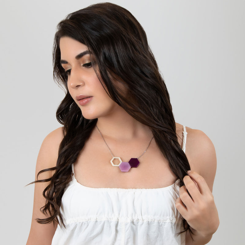 COLLAR TRIPTYCH - Hecho a mano - Acero inoxidable - Tagua (marfil vegetal)