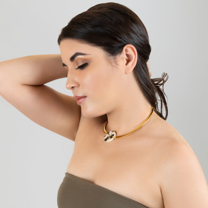 COLLAR MARISOL - Hecho a mano - Bañado en oro de 24 quilates - Tagua (marfil vegetal)