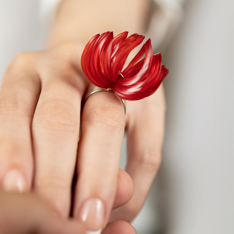 ANILLO ECOBLOOM - Hecho a mano - Ajustable - Plata de ley 925 - Plástico reciclado de los revestimientos de las tapas de botellas